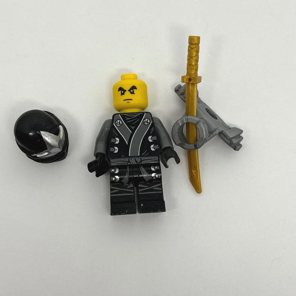 LEGO Ninjago Kimono Cole Minifigure Final Battle njo080 with Gold Katana